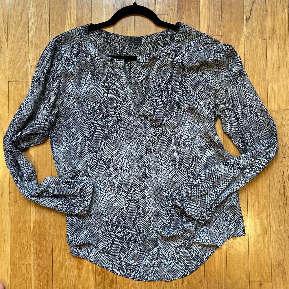 Aritzia Babaton Drapey Silk Snakeskin Button Down 100% Silk Medium
